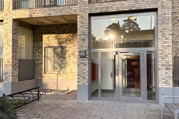 5 rum och kök, Topplocket (externt parkeringsbolag) — 17 348 kr/mån