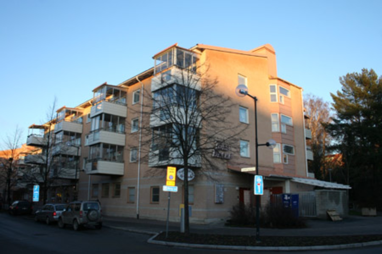 2 rum och kök, Turebergsvägen 14, Turebergsvägen 14 — bild 1 av 1